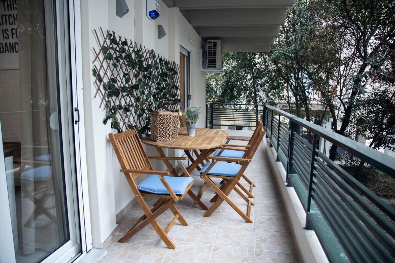 Fobillo Apartment At Charilaou Thessaloniki Exterior photo